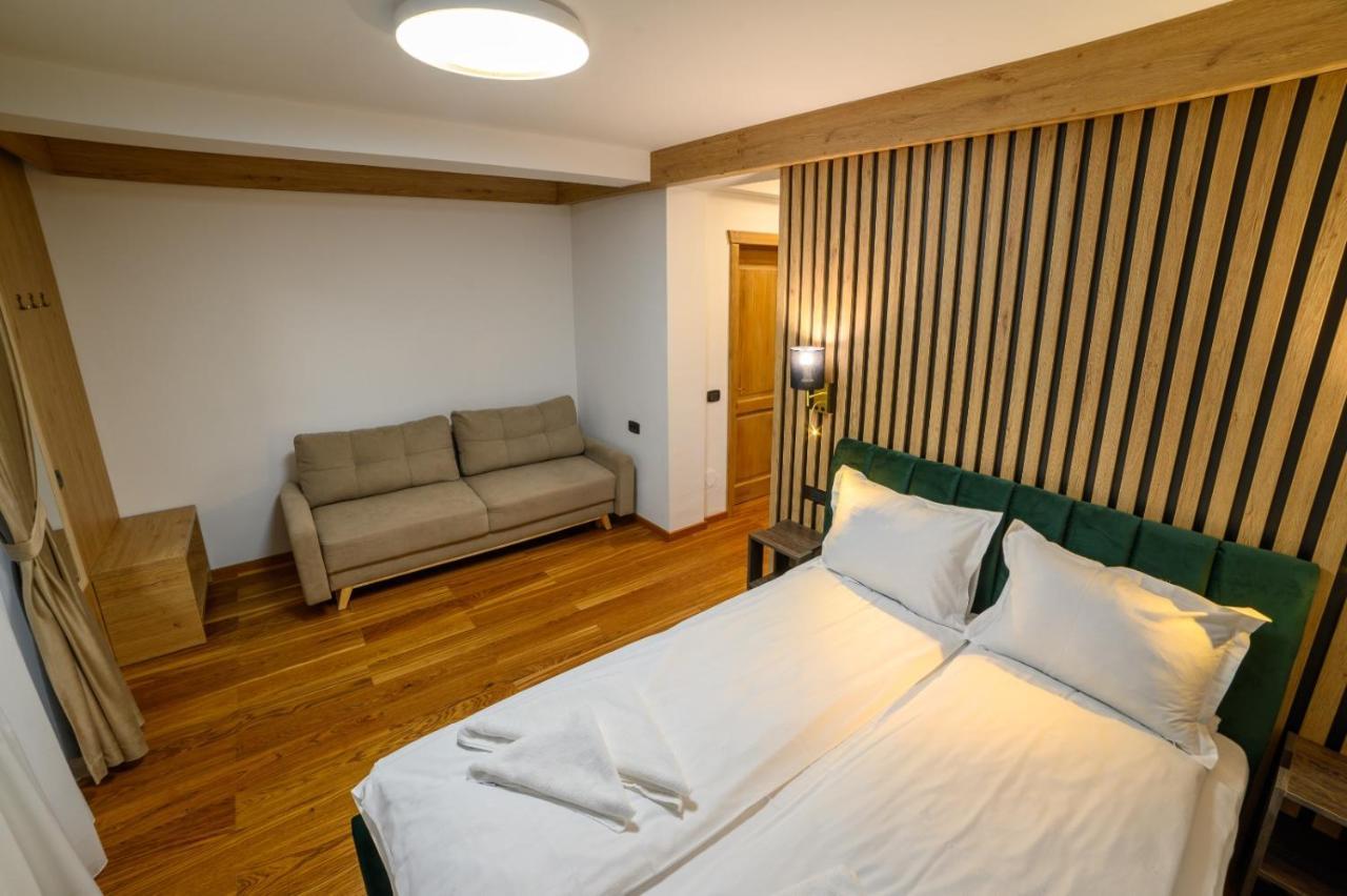Chalet First Hill Гура-Гуморулуй Экстерьер фото
